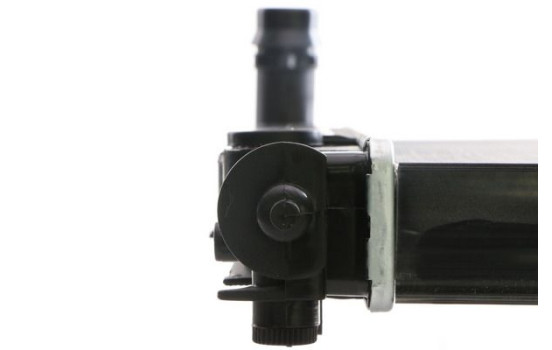 Radiator, engine cooling, Image 12