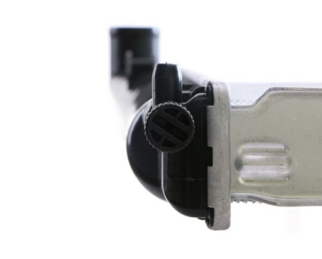 Radiator, engine cooling, Image 11