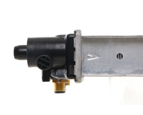 Radiator, engine cooling, Image 10