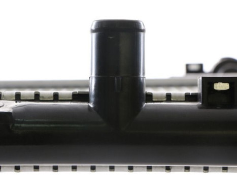 Radiator, engine cooling, Image 11