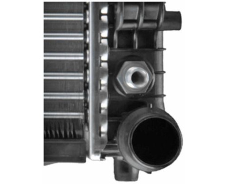 Radiator, engine cooling, Image 12