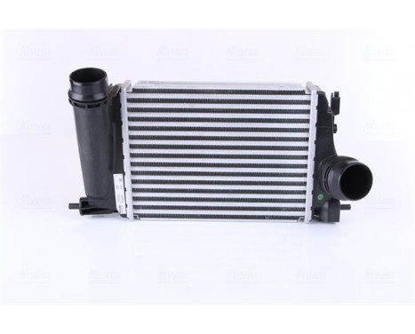 Intercooler, charger 961118 Nissens