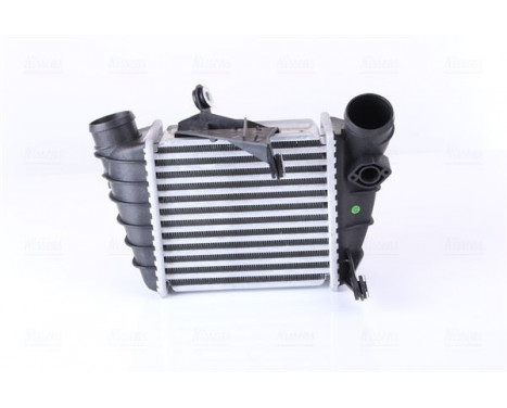 Intercooler, charger 961200 Nissens