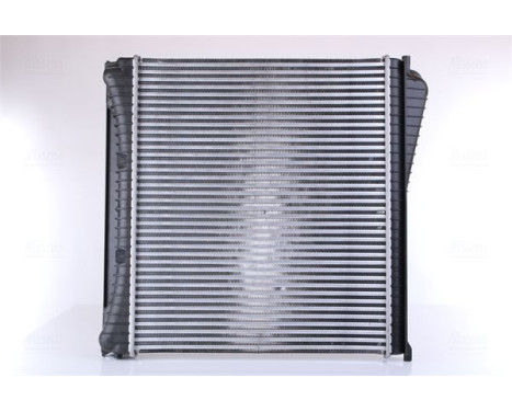 Intercooler, charger 96136 Nissens