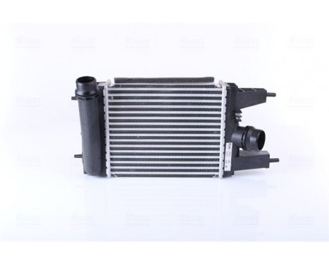 Intercooler, charger 96153 Nissens