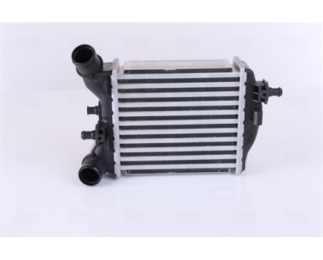 Intercooler, charger 96168 Nissens