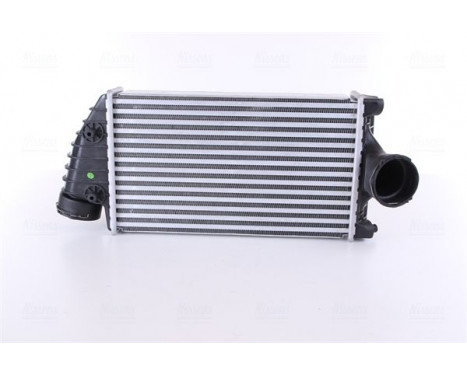 Intercooler, charger 96175 Nissens