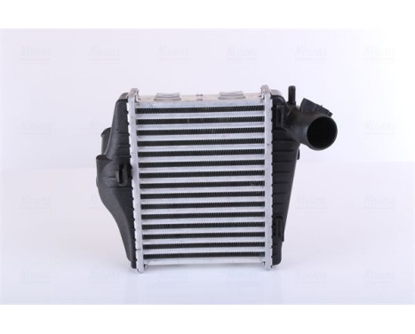 Intercooler, charger 96177 Nissens