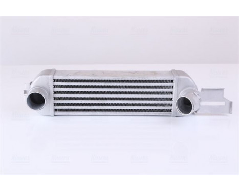 Intercooler, charger 96179 Nissens