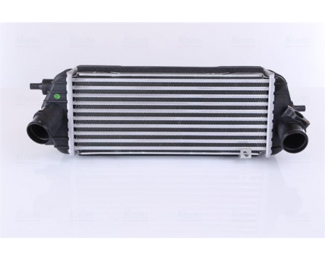 Intercooler, charger 96309 Nissens