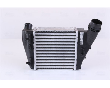 Intercooler, charger 96410 Nissens
