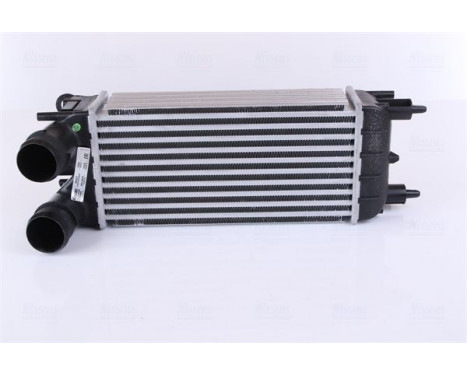 Intercooler, charger 96437 Nissens