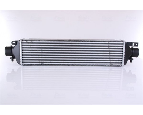 Intercooler, charger 96477 Nissens