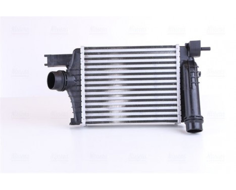 Intercooler, charger 96479 Nissens