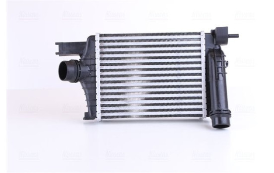 Intercooler, charger 96479 Nissens