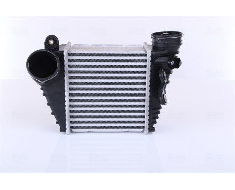 Intercooler, charger 96487 Nissens