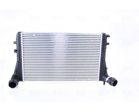 Intercooler, charger 96493 Nissens