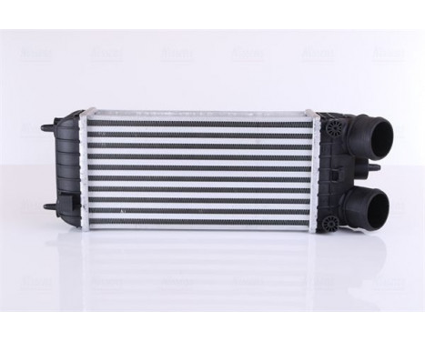 Intercooler, charger 96508 Nissens