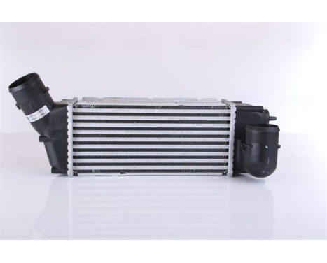 Intercooler, charger 96515 Nissens