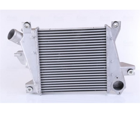 Intercooler, charger 96527 Nissens