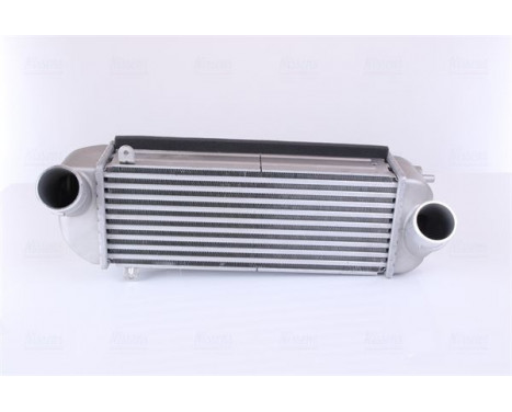 Intercooler, charger 96537 Nissens