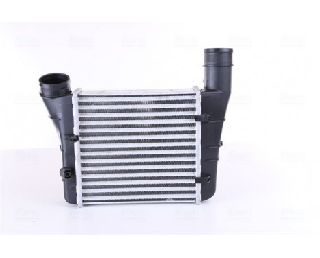 Intercooler, charger 96549 Nissens