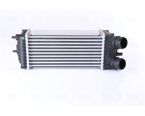 Intercooler, charger 96550 Nissens
