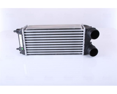 Intercooler, charger 96553 Nissens