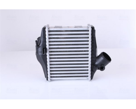 Intercooler, charger 96579 Nissens