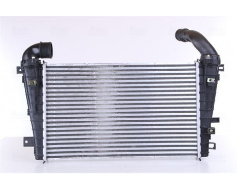 Intercooler, charger 96586 Nissens