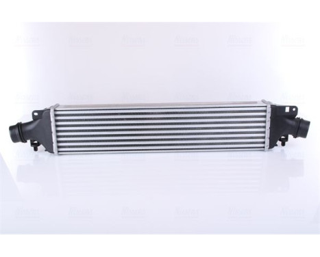 Intercooler, charger 96588 Nissens