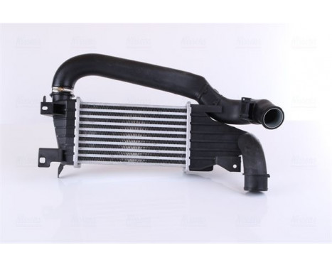 Intercooler, charger 96592 Nissens