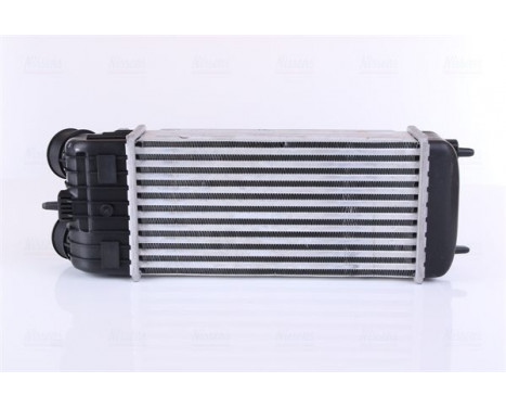 Intercooler, charger 96593 Nissens