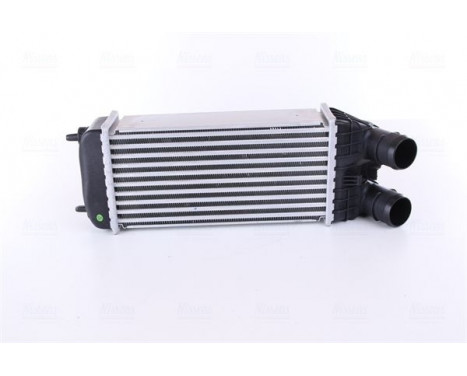 Intercooler, charger 96594 Nissens