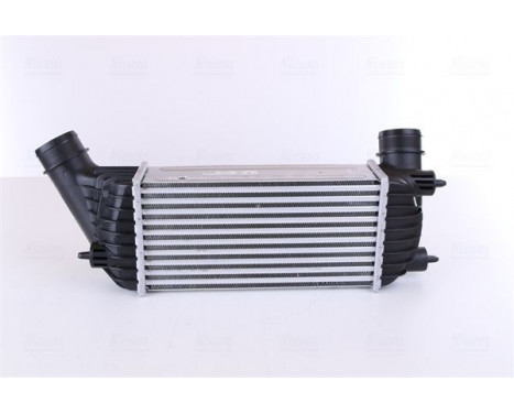 Intercooler, charger 96609 Nissens