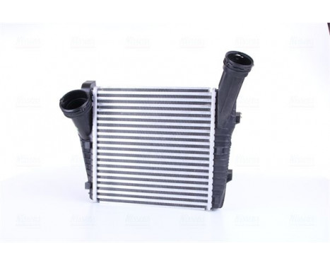 Intercooler, charger 96611 Nissens