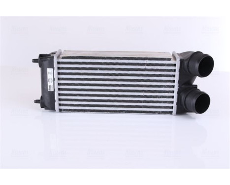 Intercooler, charger 96626 Nissens