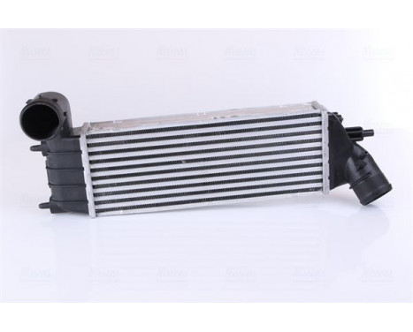 Intercooler, charger 96766 Nissens