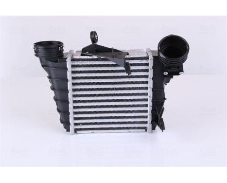 Intercooler, charger 96773 Nissens