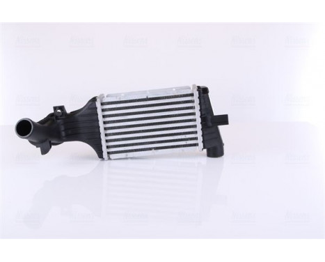 Intercooler, charger 96789 Nissens