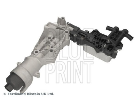 Oil filter housing with oil cooler