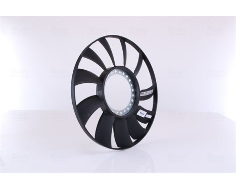 Fan, radiator 85664 Nissens