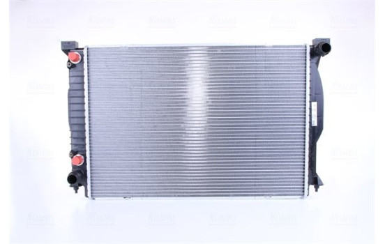 Radiator, engine cooling 60329 Nissens, Image 4