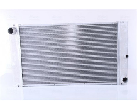 Radiator, engine cooling 60762 Nissens, Image 2