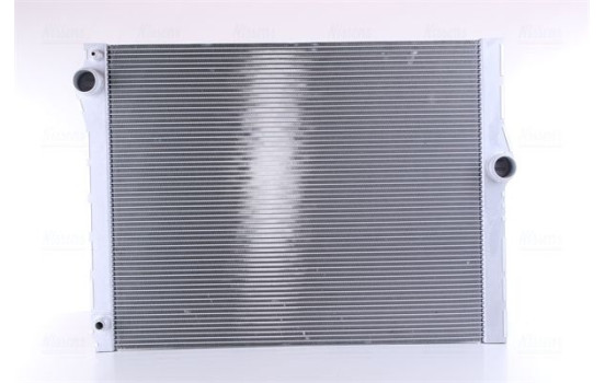 Radiator, engine cooling 60768 Nissens, Image 3