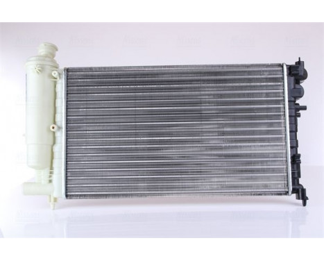 Radiator, engine cooling 61347 Nissens, Image 4