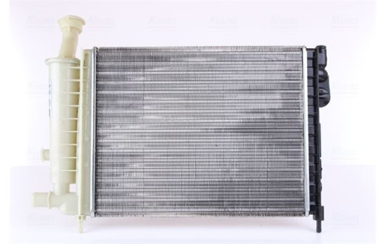 Radiator, engine cooling 61372 Nissens, Image 2