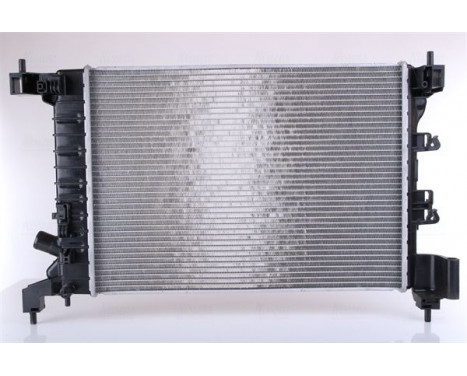 Radiator, engine cooling 61696 Nissens, Image 3
