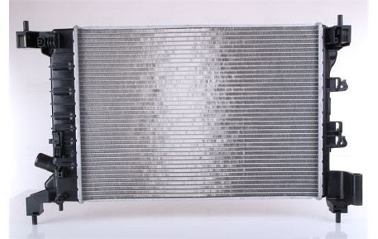 Radiator, engine cooling 61696 Nissens, Image 3