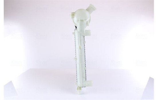 Radiator, engine cooling 61845 Nissens, Image 6